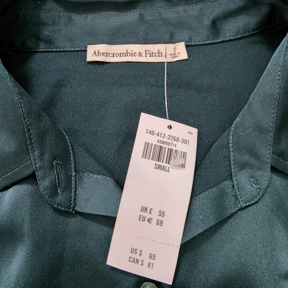 NWT A&F Long-Sleeve Satin Button-Up Shirt - Picture 9 of 9